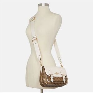 Coach Signature Lucy bag